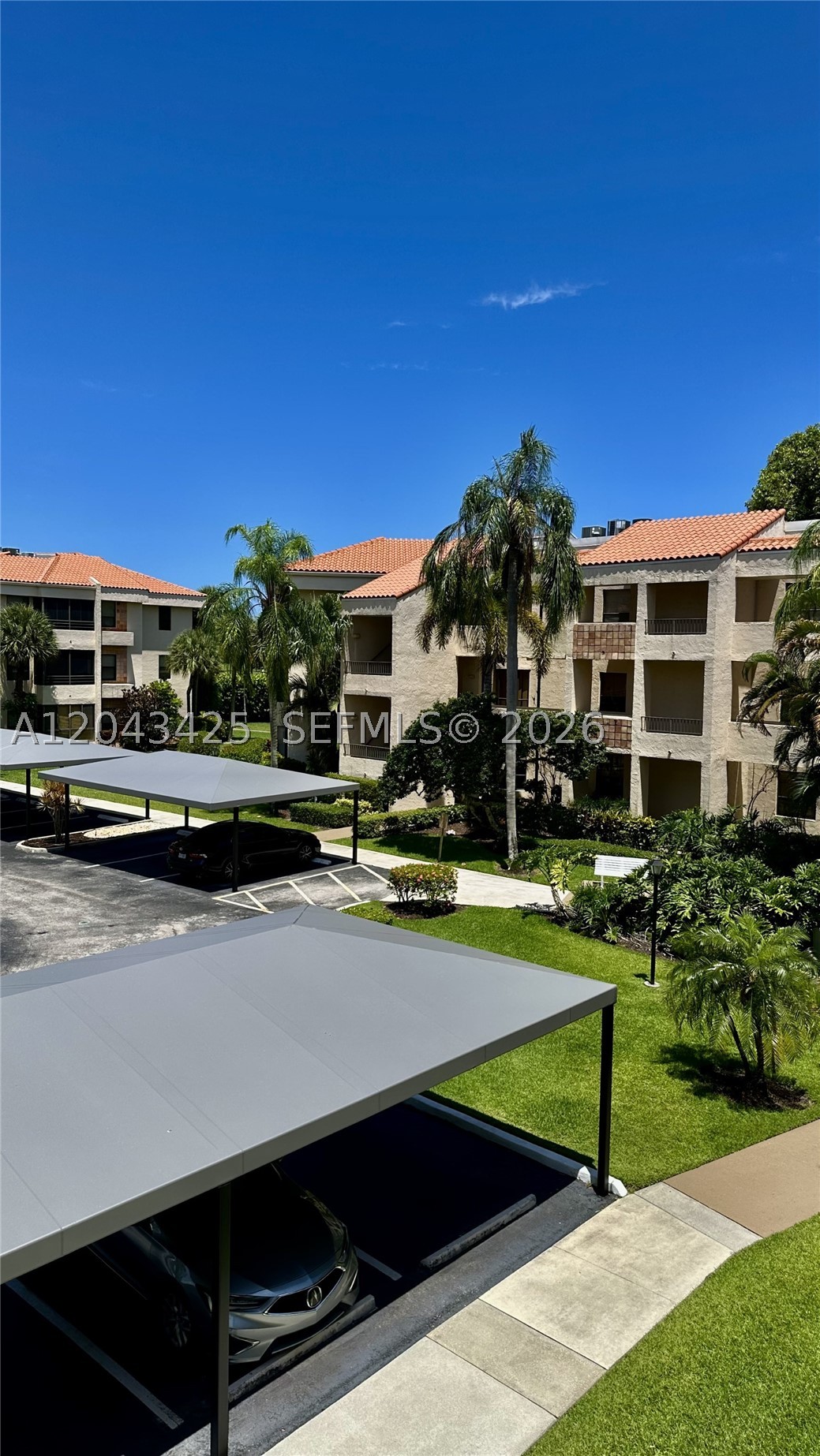 7472 La Paz Blvd #301, Boca Raton FL 33433