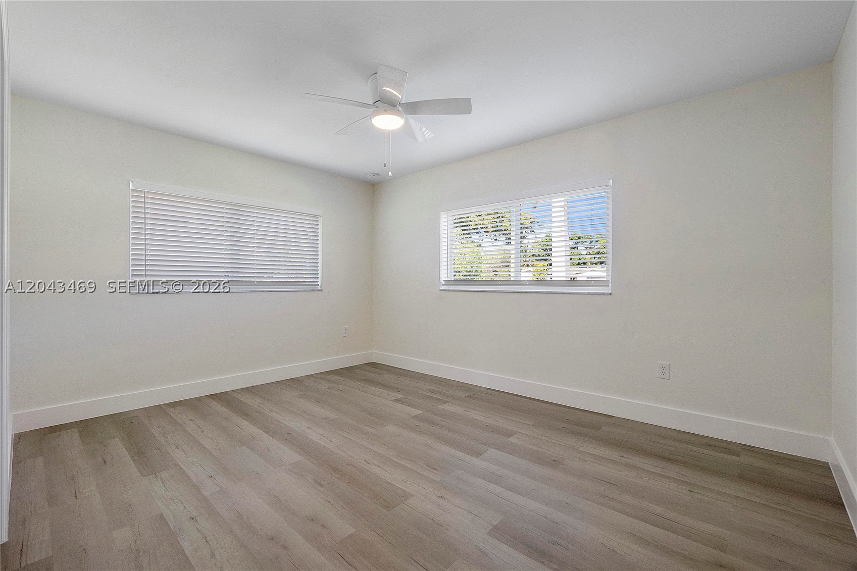 4914 SW 90th Ave, Cooper City FL 33328