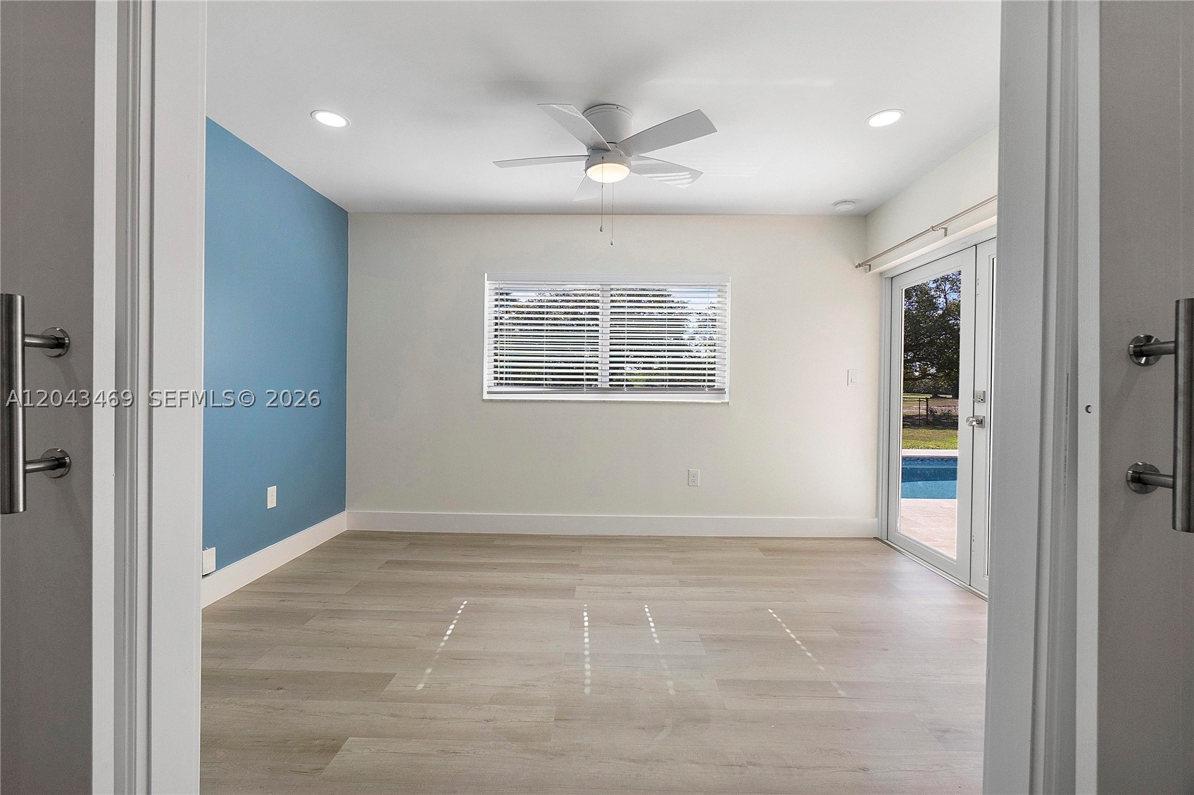 4914 SW 90th Ave, Cooper City FL 33328