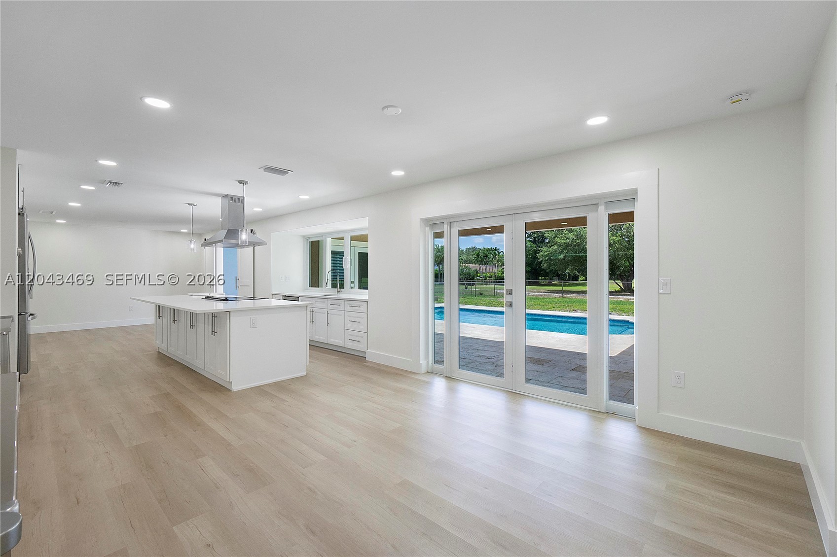 4914 SW 90th Ave, Cooper City FL 33328