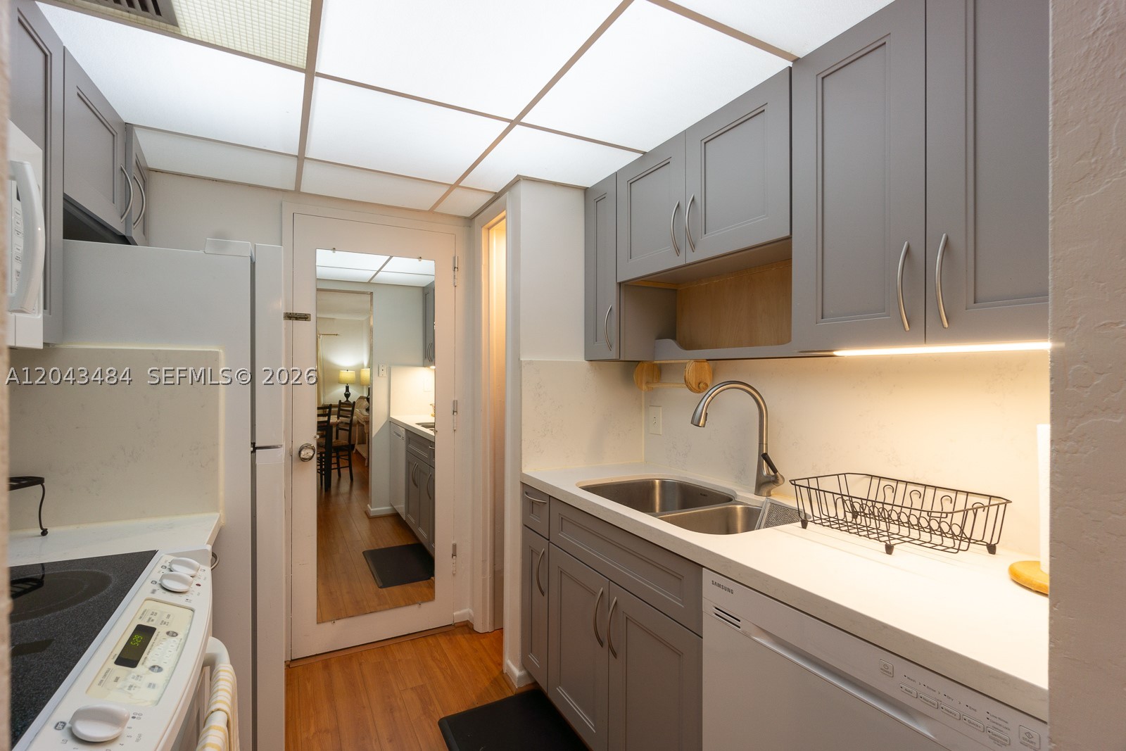 1205 Mariposa Ave #428, Coral Gables FL 33146