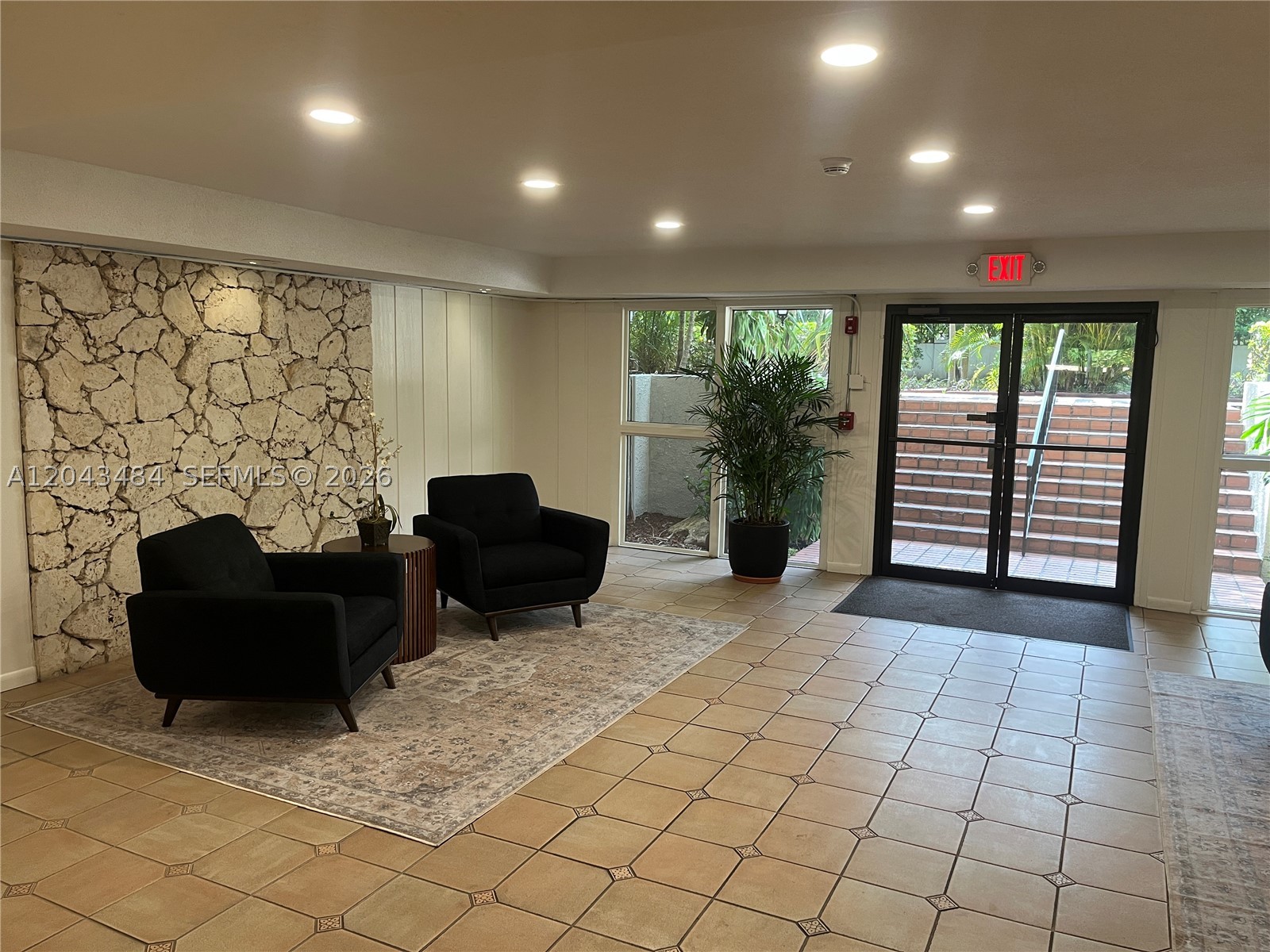 1205 Mariposa Ave #428, Coral Gables FL 33146