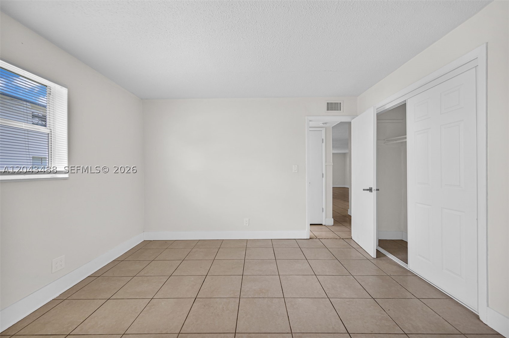 861 SW 74 TER #102 D, North Lauderdale FL 33068