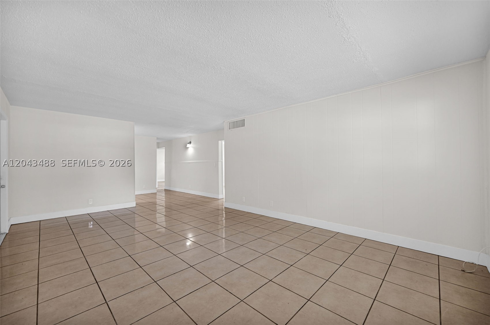 861 SW 74 TER #102 D, North Lauderdale FL 33068