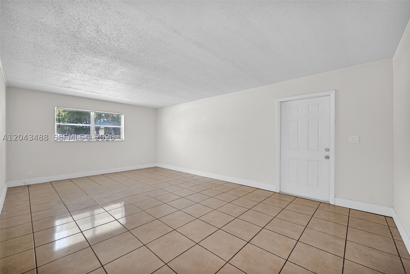 861 SW 74 TER #102 D, North Lauderdale FL 33068