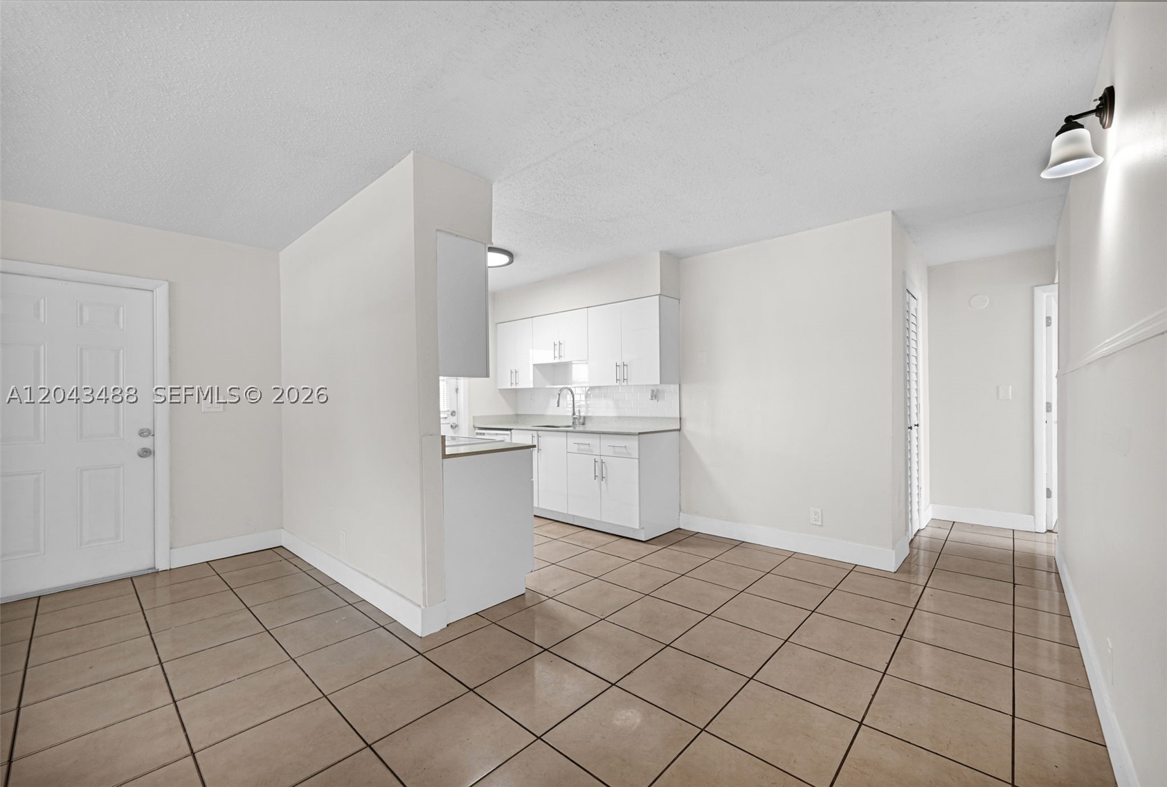 861 SW 74 TER #102 D, North Lauderdale FL 33068