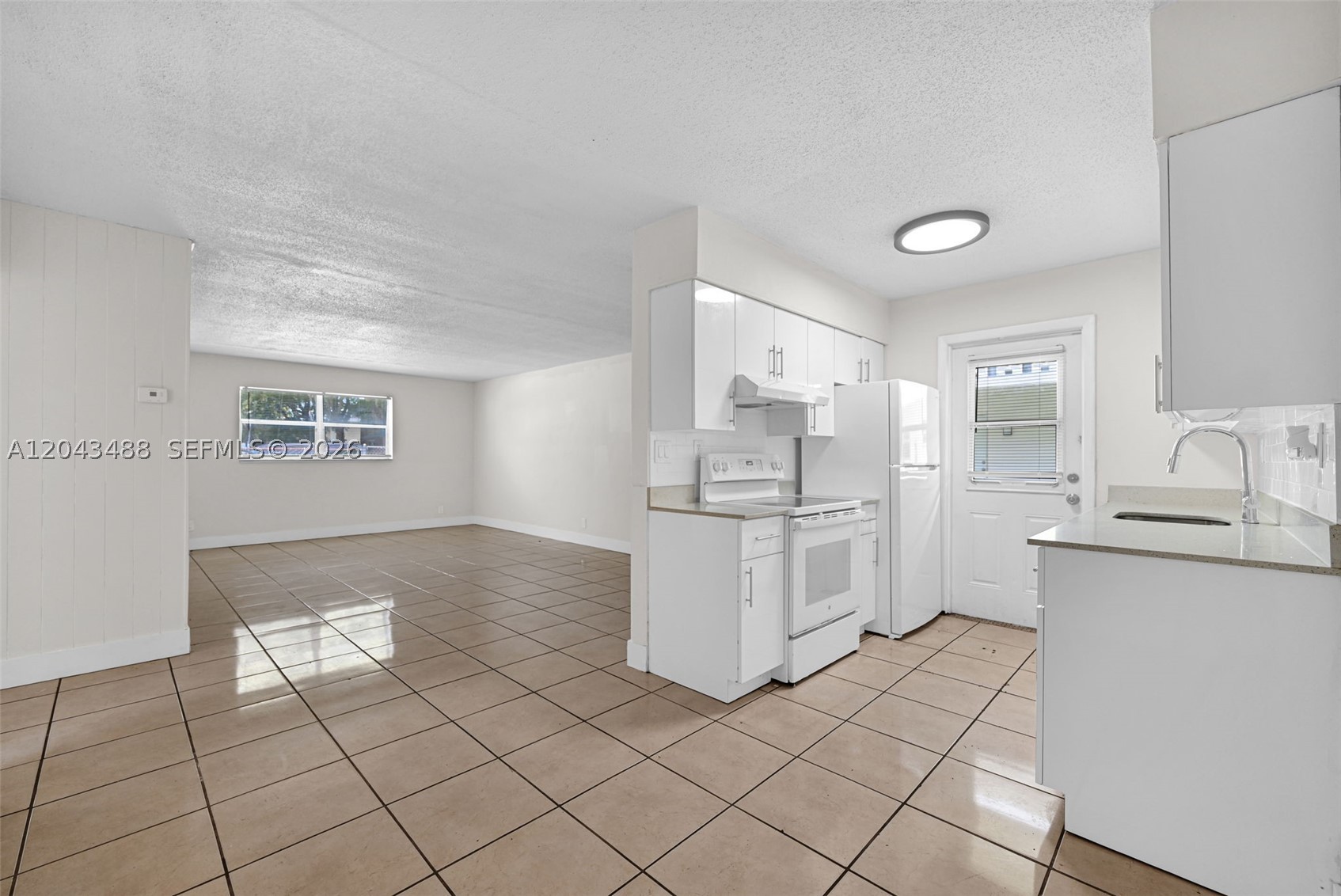 861 SW 74 TER #102 D, North Lauderdale FL 33068