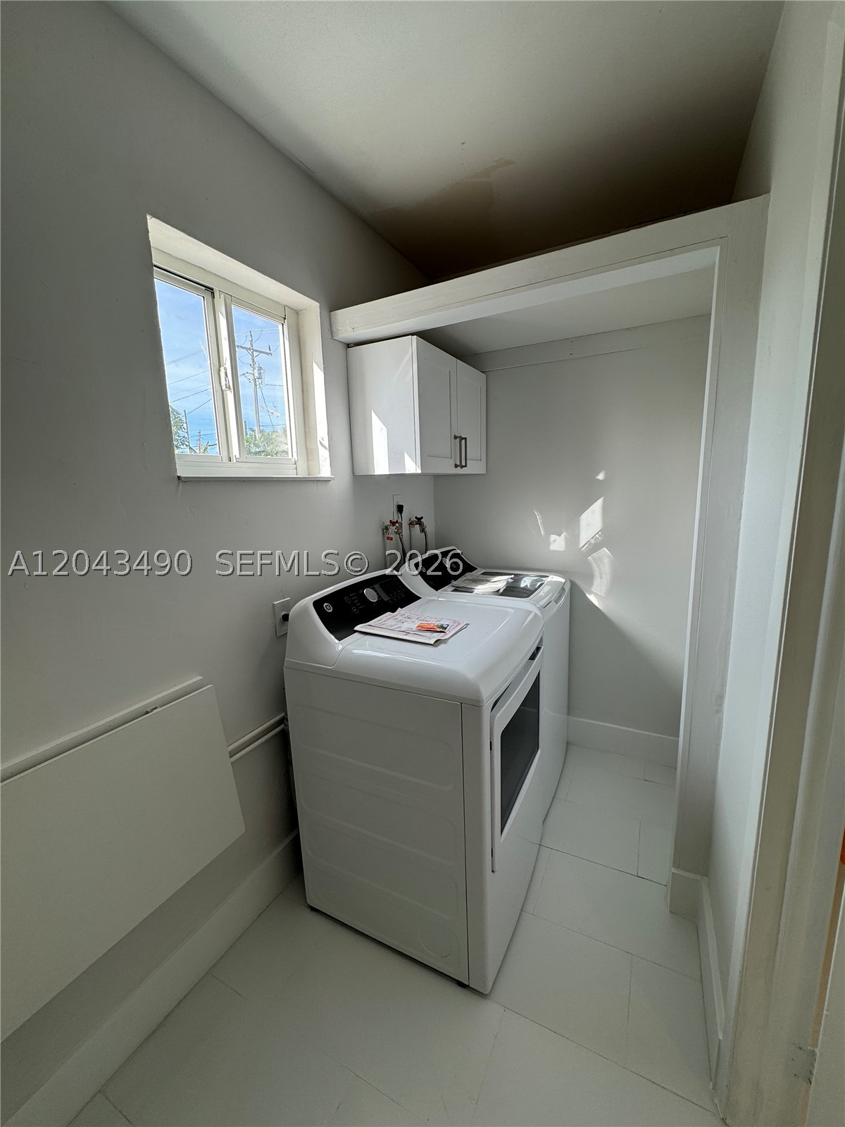 951 E 32nd St, Hialeah FL 33013