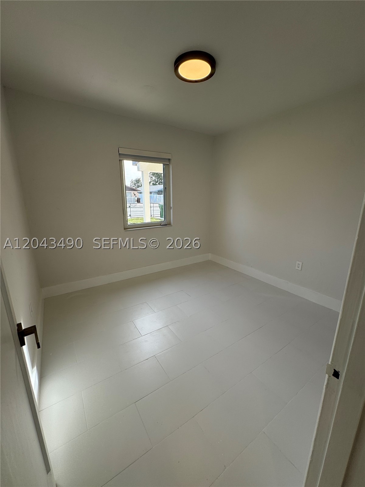 951 E 32nd St, Hialeah FL 33013