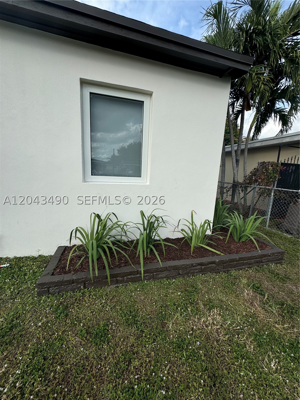 951 E 32nd St, Hialeah FL 33013