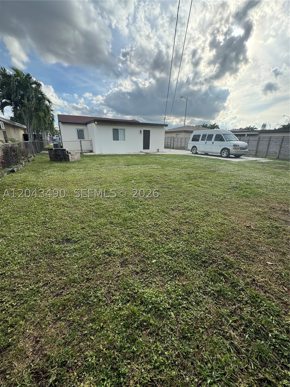 951 E 32nd St, Hialeah FL 33013