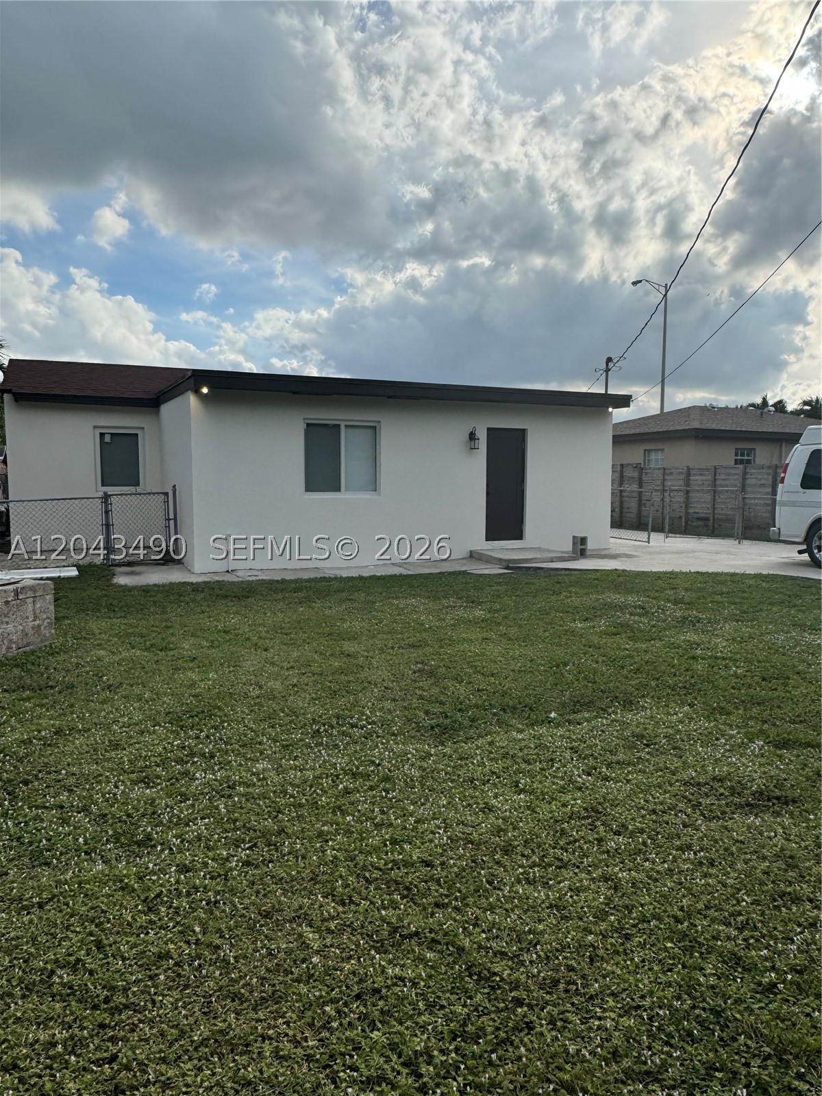 951 E 32nd St, Hialeah FL 33013
