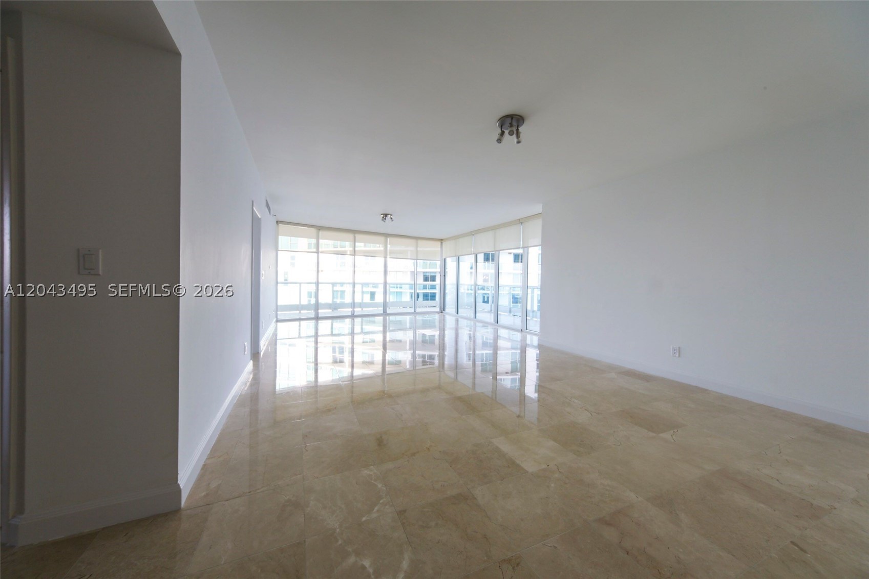 2127 Brickell Ave #2504, Miami FL 33129