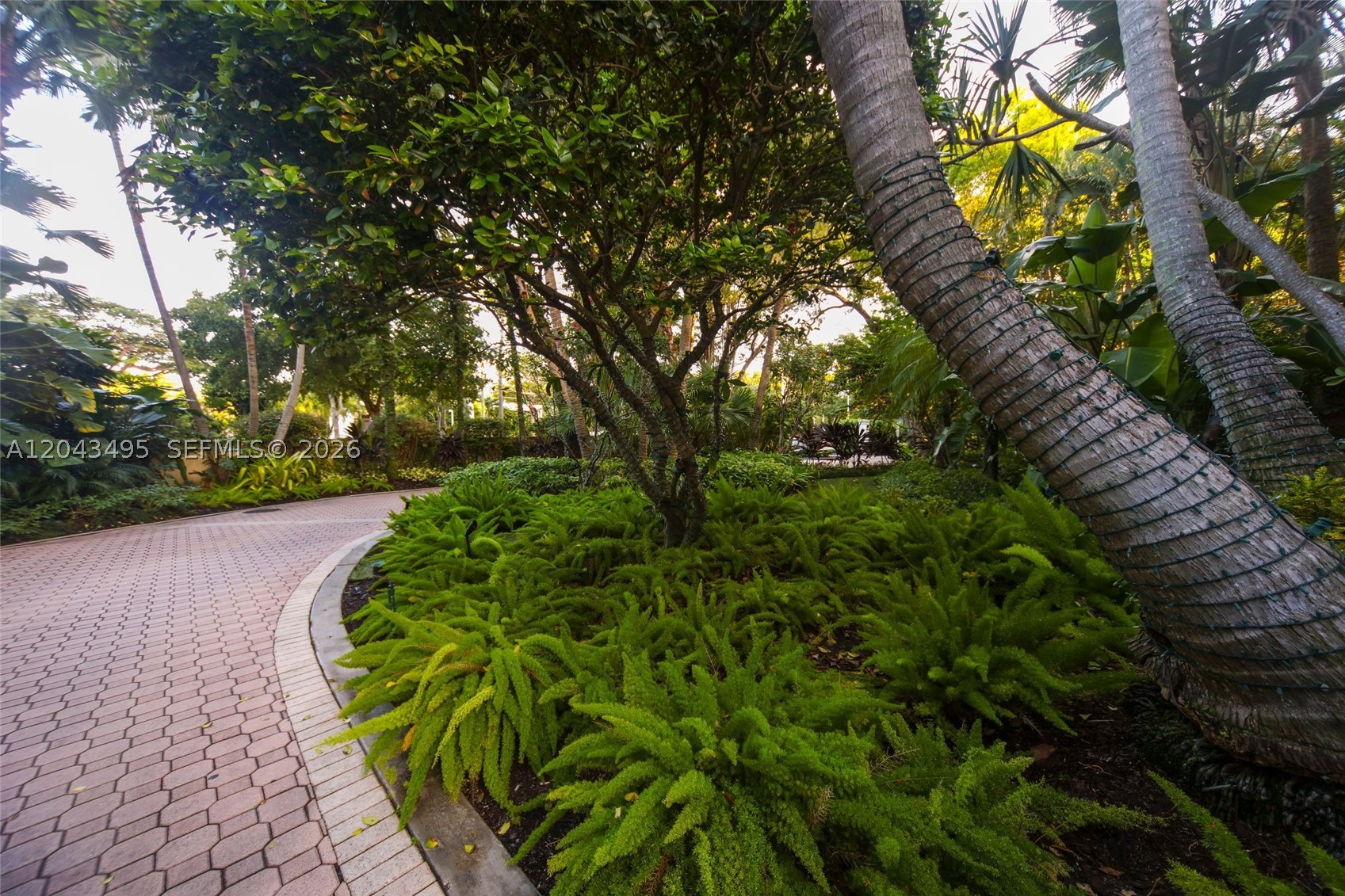 2127 Brickell Ave #2504, Miami FL 33129