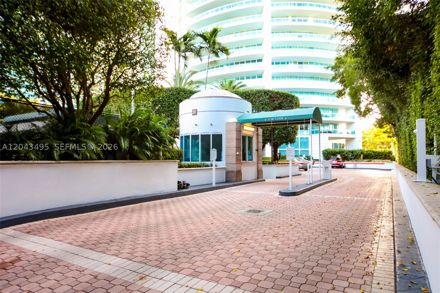 2127 Brickell Ave #2504, Miami FL 33129