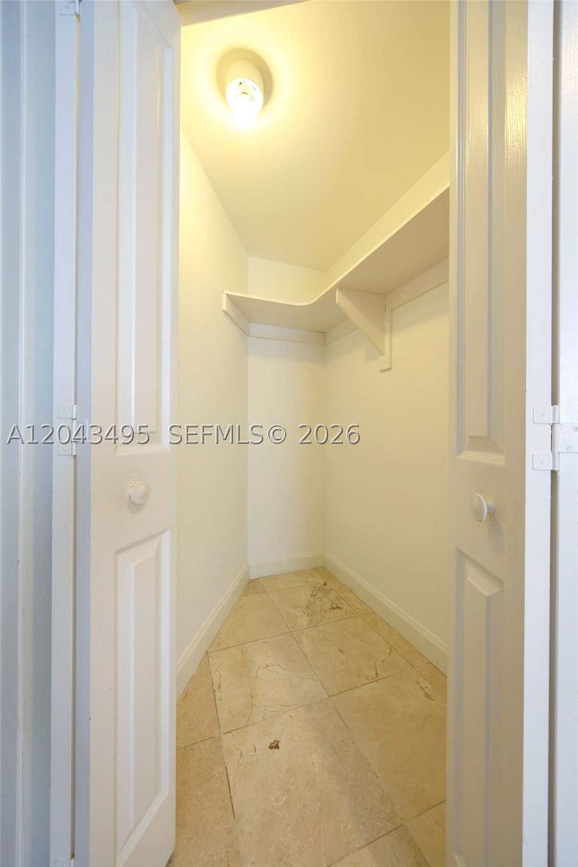 2127 Brickell Ave #2504, Miami FL 33129