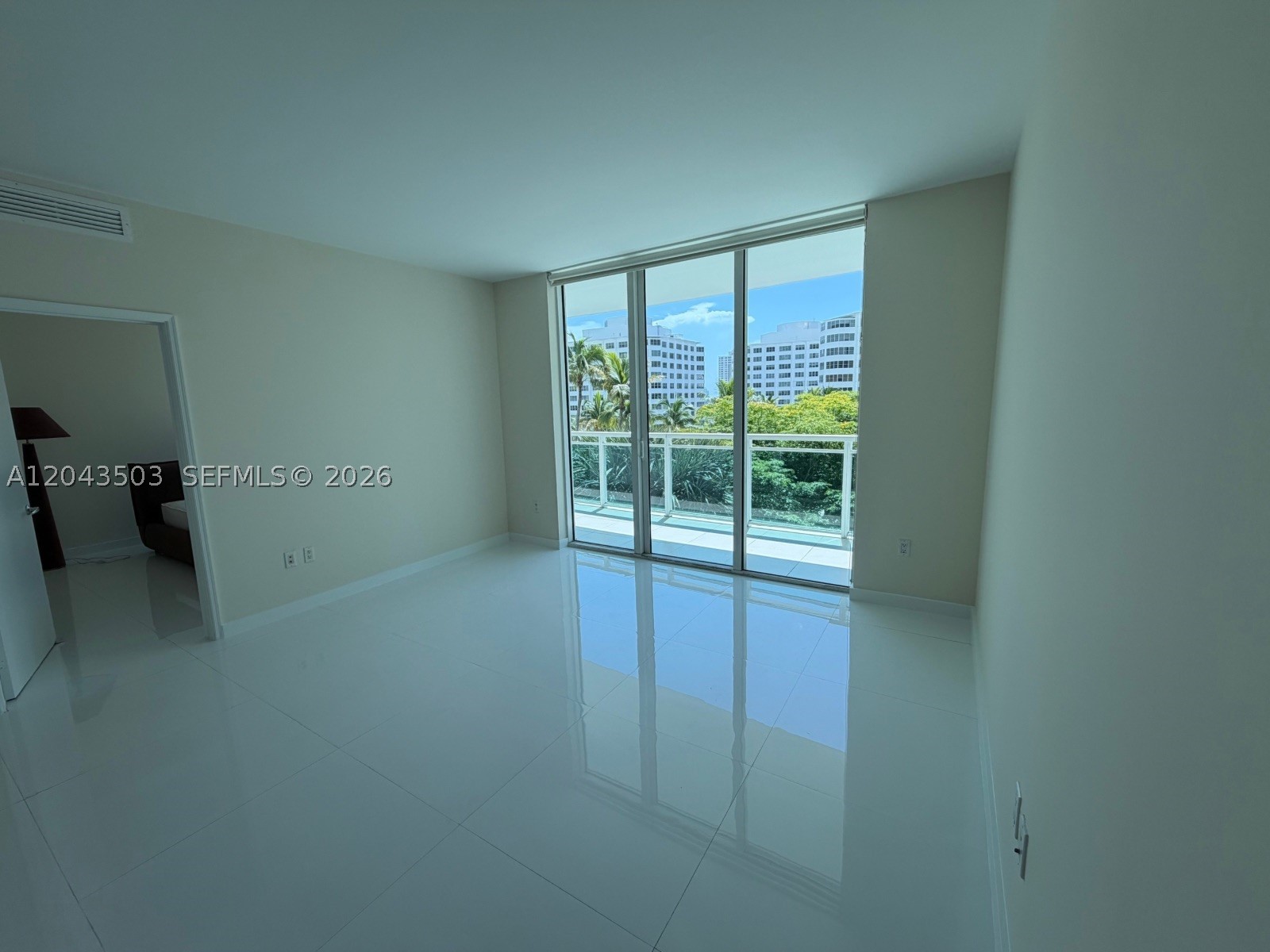 951 Brickell Ave #1206, Miami FL 33131