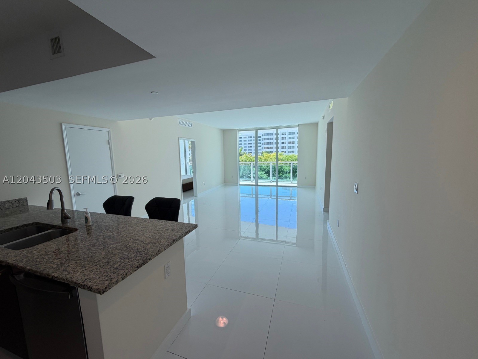 951 Brickell Ave #1206, Miami FL 33131