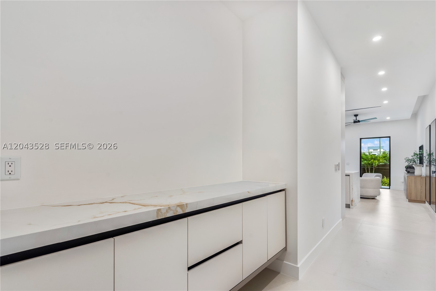 1337 NE 13th Ave #1337, Fort Lauderdale FL 33304