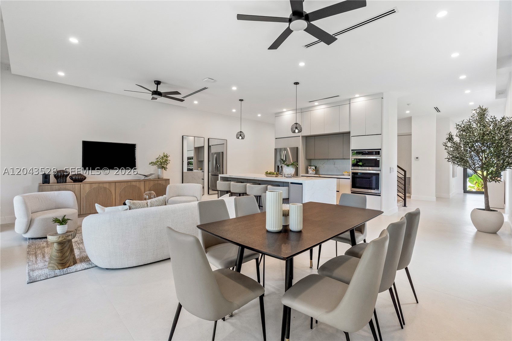 1337 NE 13th Ave #1337, Fort Lauderdale FL 33304