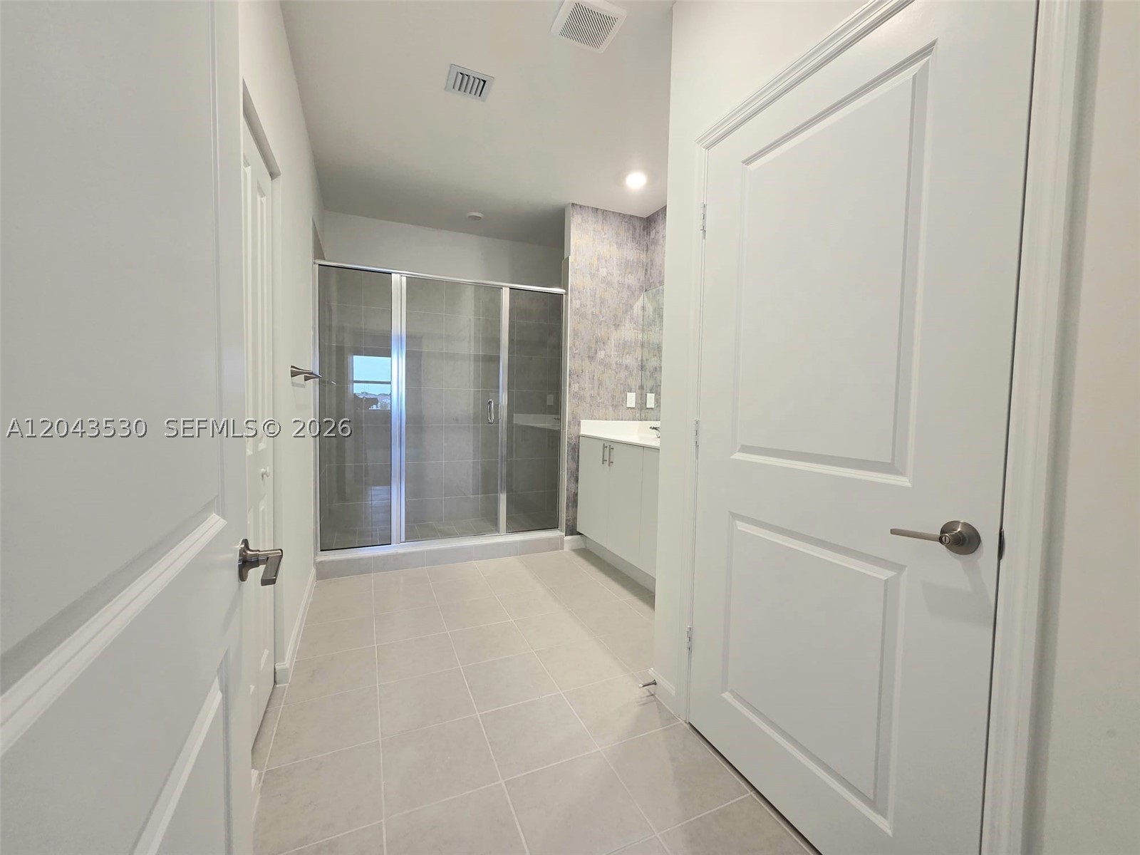 2423 SE 30th St, Homestead FL 33035