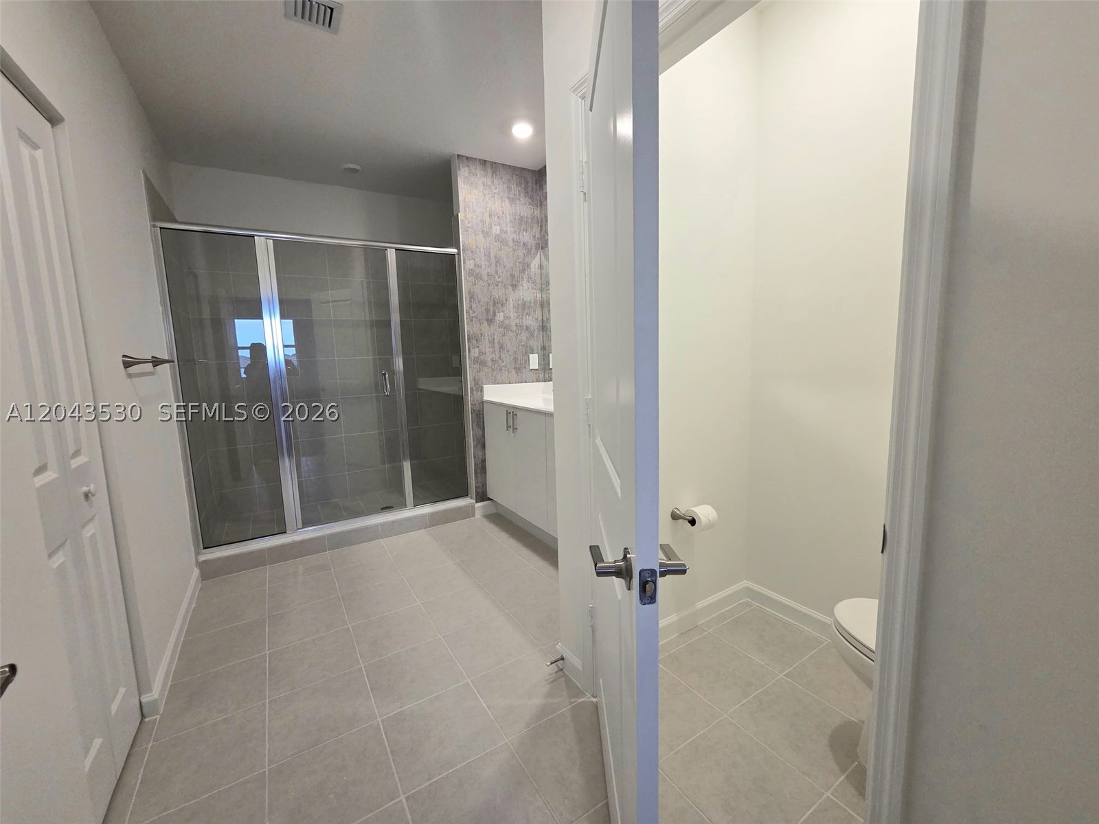 2423 SE 30th St, Homestead FL 33035