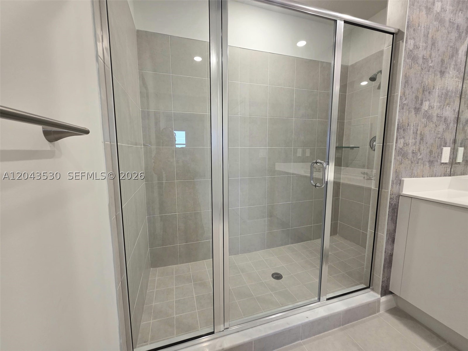 2423 SE 30th St, Homestead FL 33035