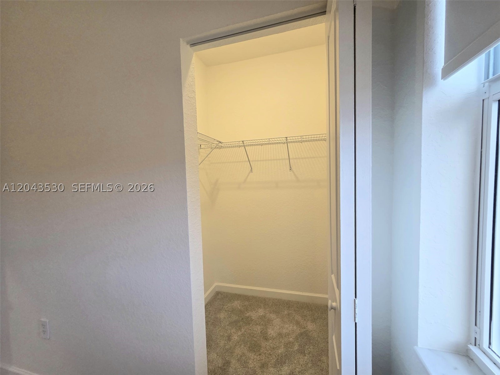 2423 SE 30th St, Homestead FL 33035