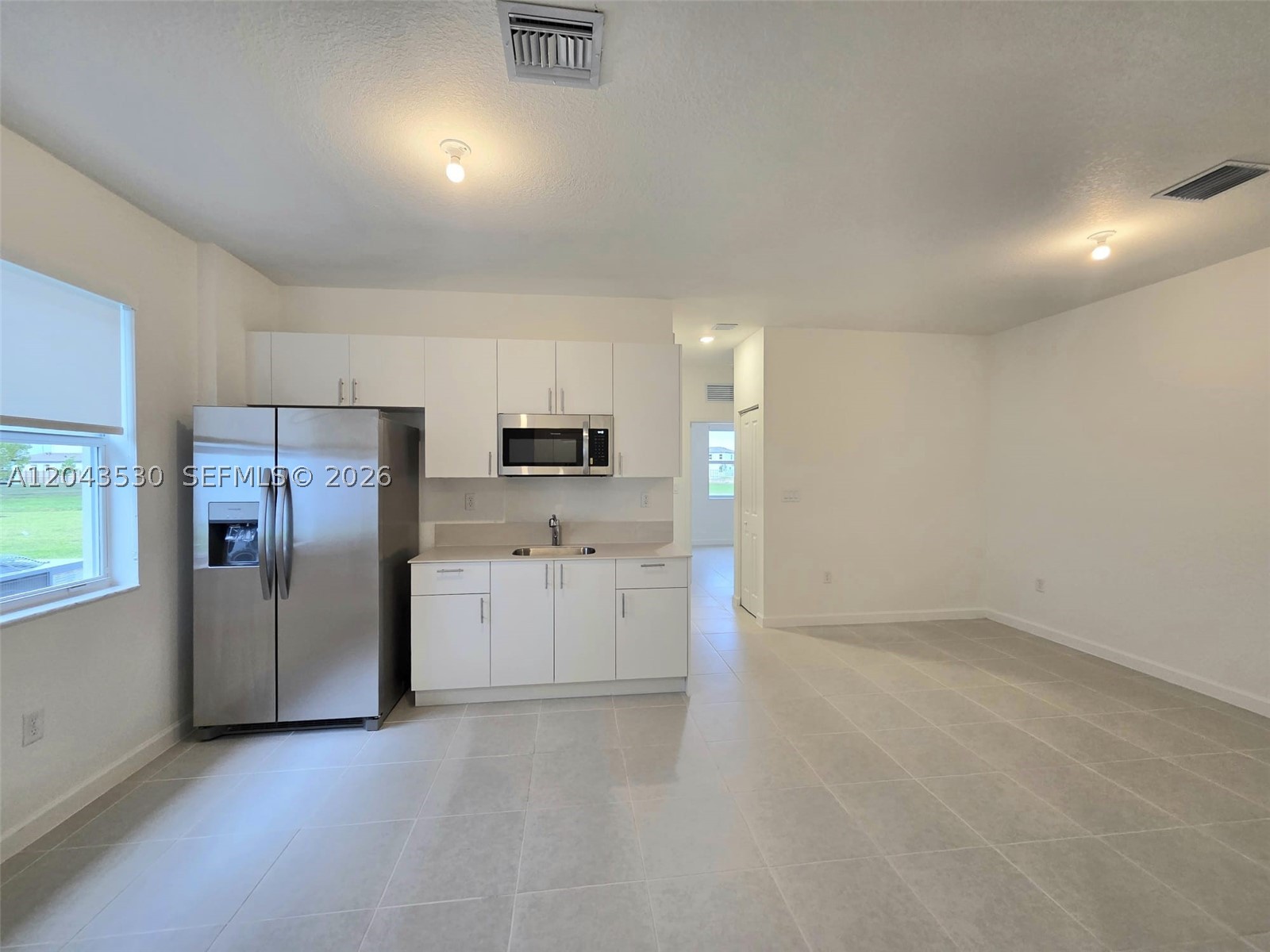 2423 SE 30th St, Homestead FL 33035