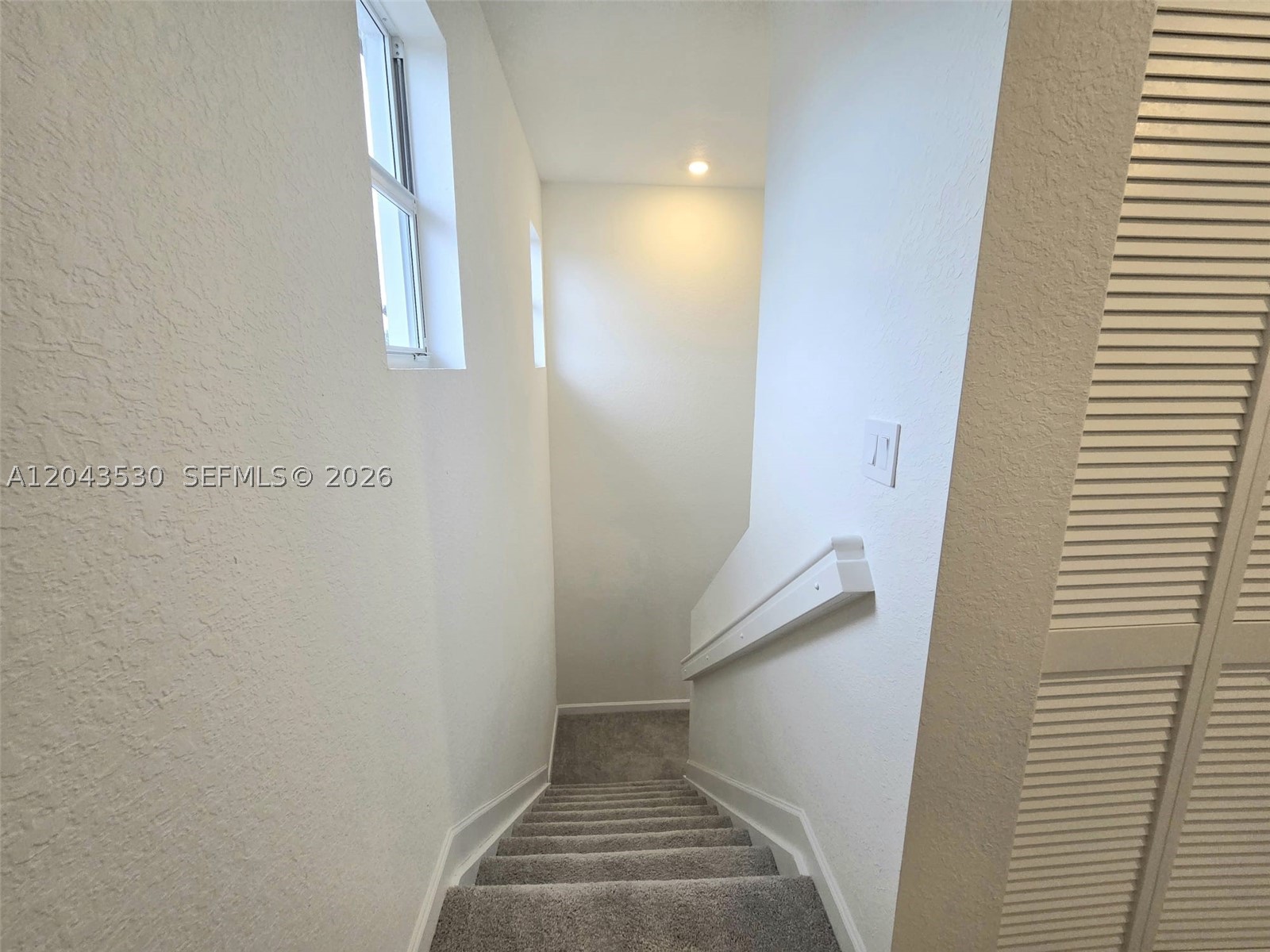 2423 SE 30th St, Homestead FL 33035