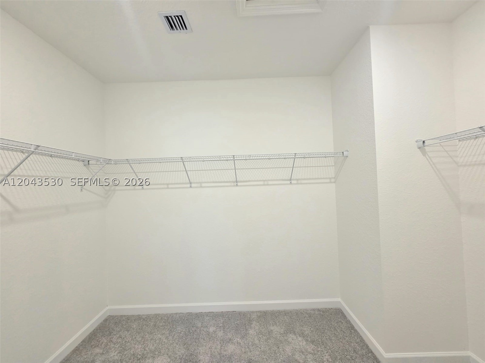2423 SE 30th St, Homestead FL 33035