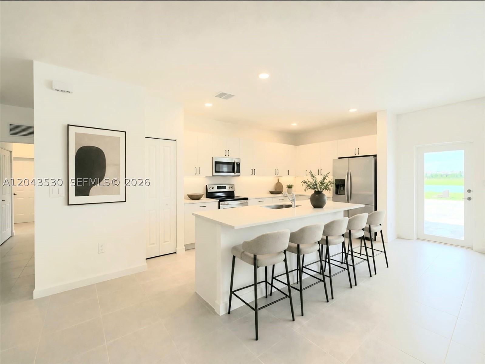 2423 SE 30th St, Homestead FL 33035