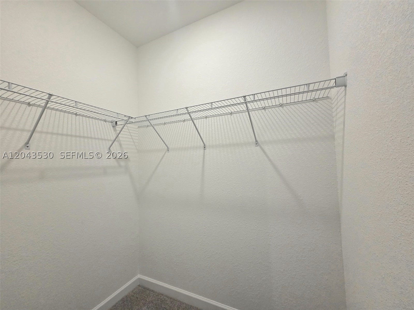 2423 SE 30th St, Homestead FL 33035
