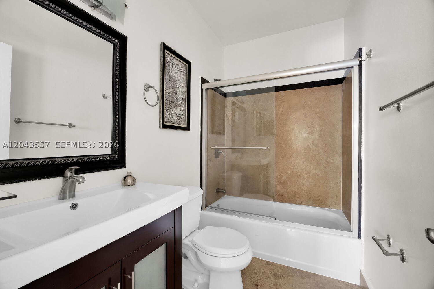 940 Sevilla Ave #206, Coral Gables FL 33134