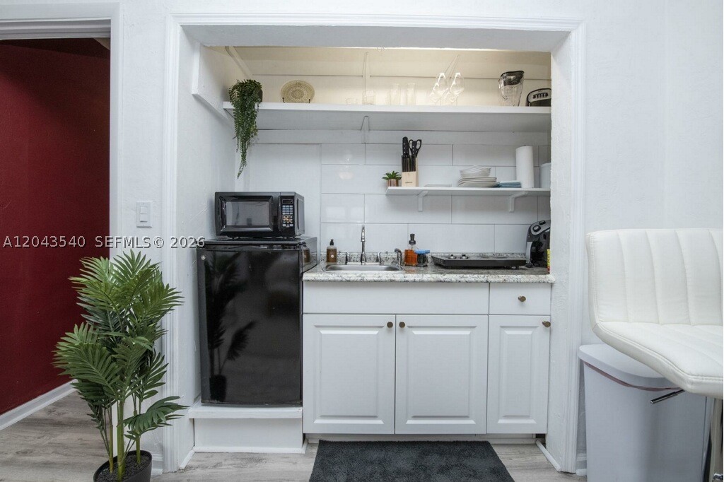 2721 SW 30th Ave, Miami FL 33133