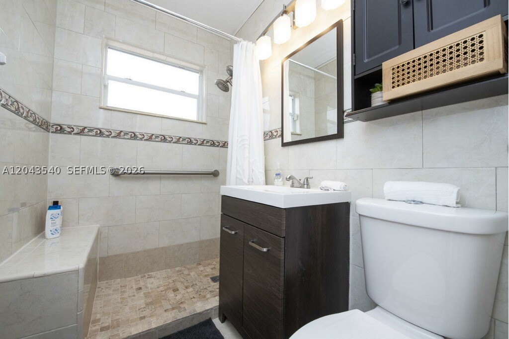 2721 SW 30th Ave, Miami FL 33133