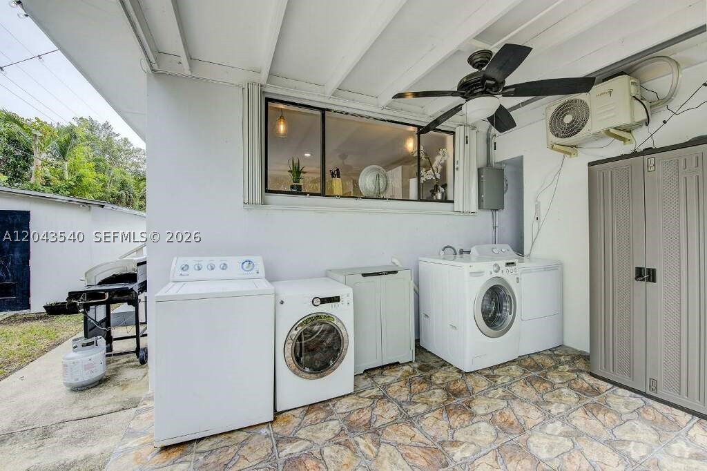 2721 SW 30th Ave, Miami FL 33133