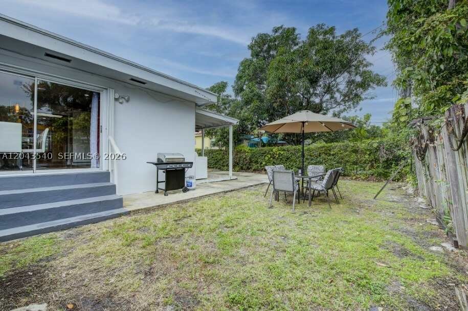 2721 SW 30th Ave, Miami FL 33133