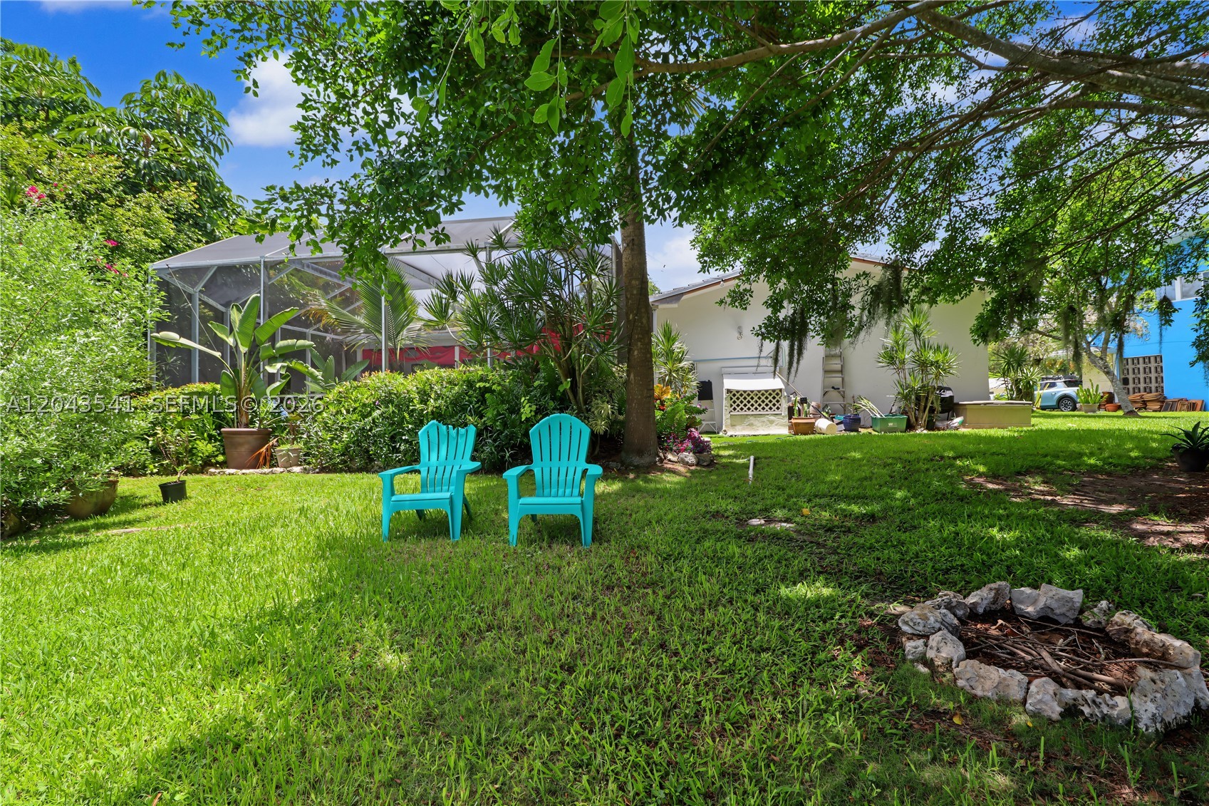 9720 Palmetto Club Ln W, Miami FL 33157