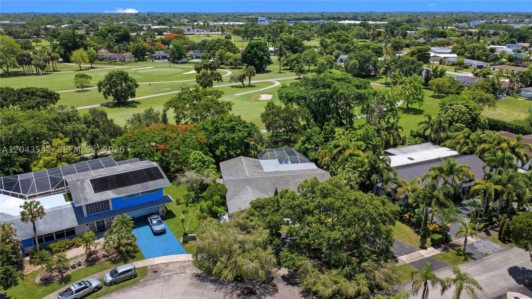 9720 Palmetto Club Ln W, Miami FL 33157