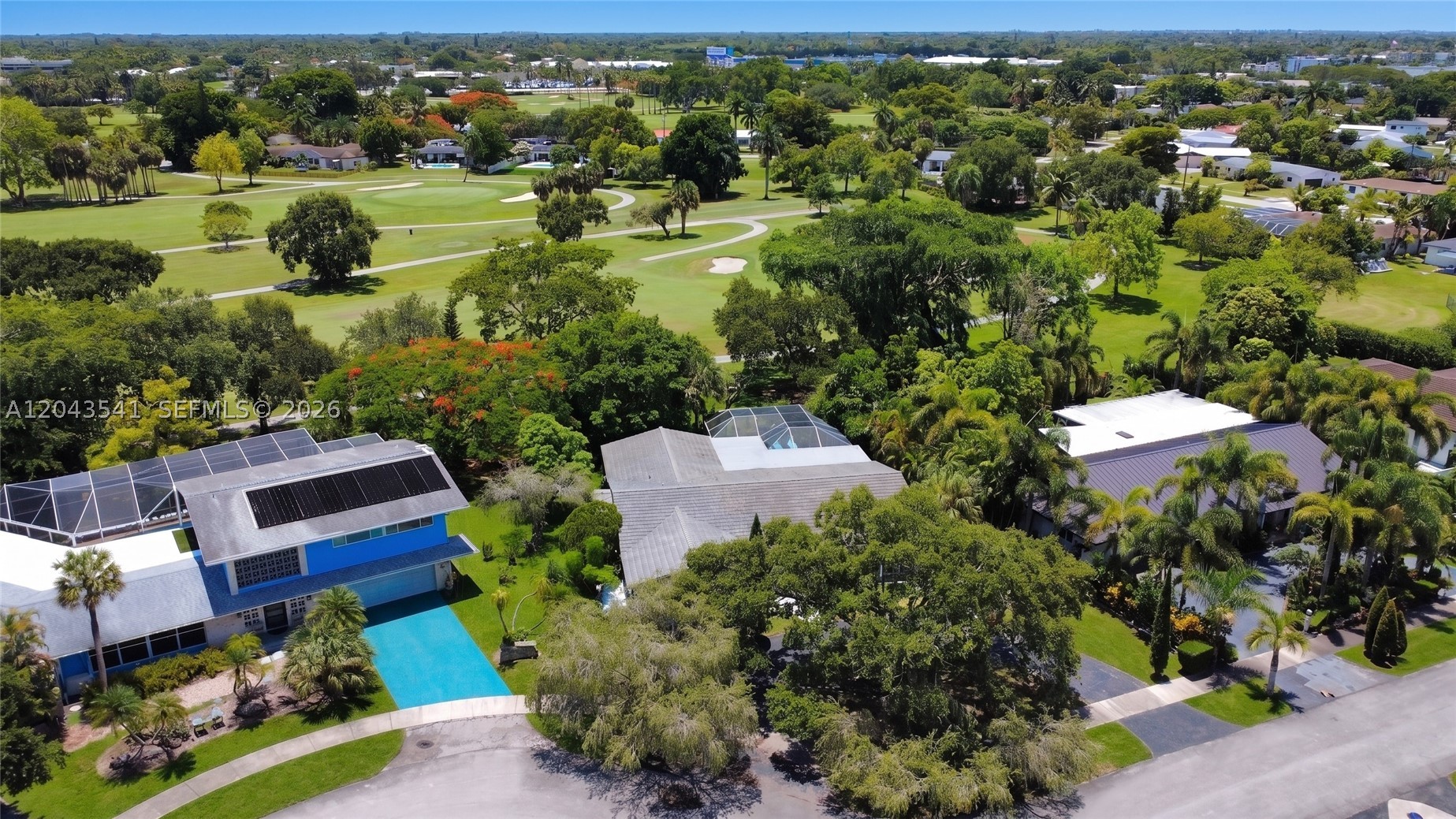 9720 Palmetto Club Ln W, Miami FL 33157