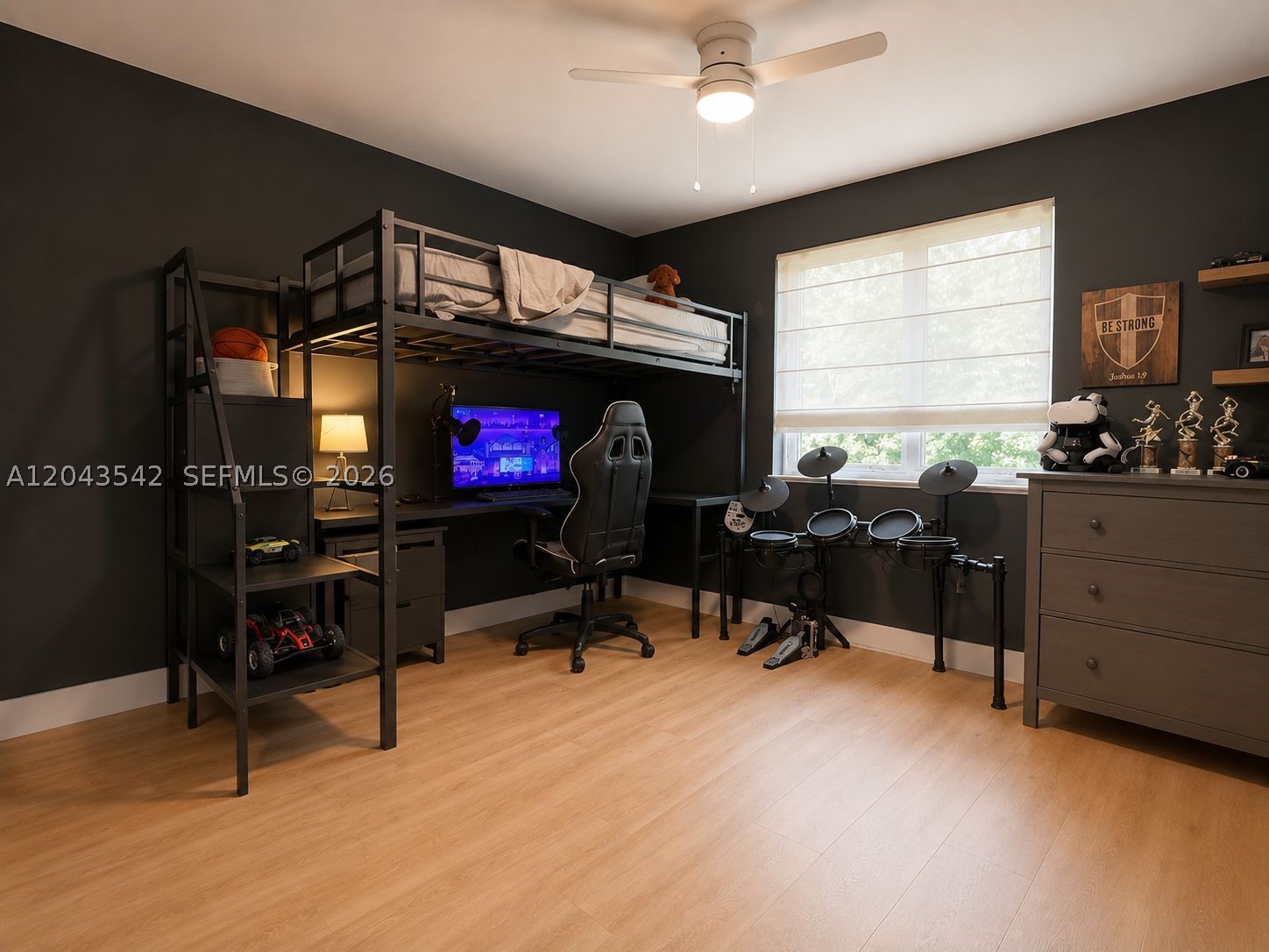 8481 SW 144th St, Palmetto Bay FL 33158
