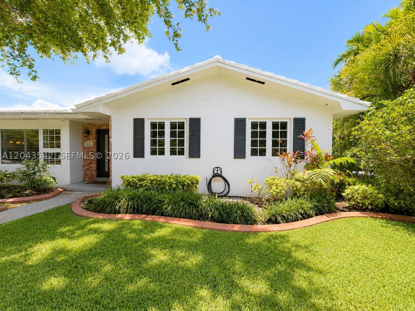 8481 SW 144th St, Palmetto Bay FL 33158