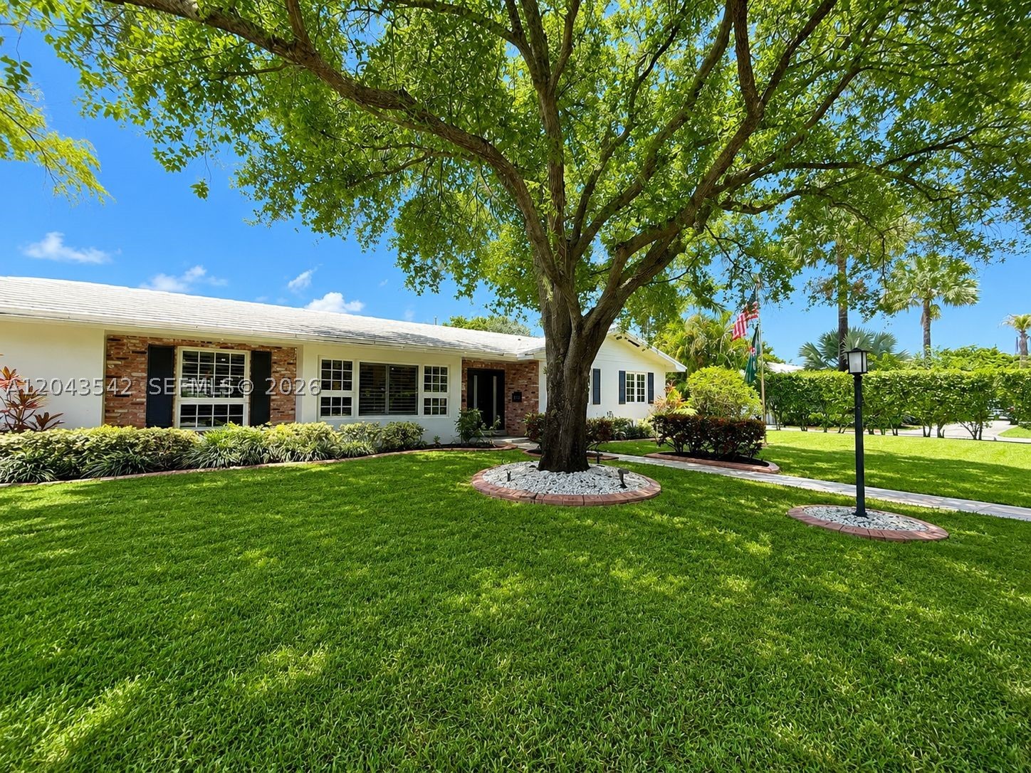 8481 SW 144th St, Palmetto Bay FL 33158