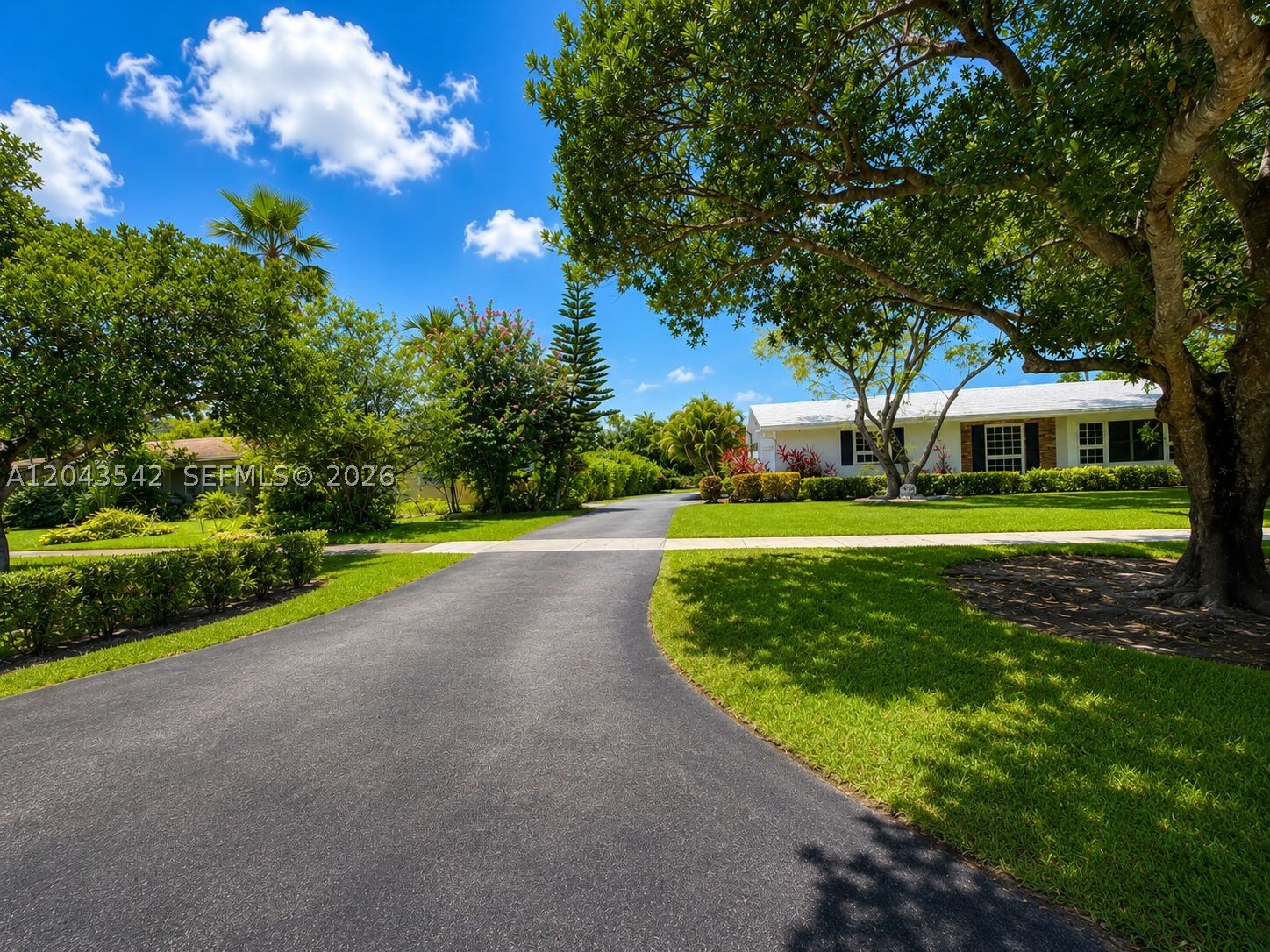 8481 SW 144th St, Palmetto Bay FL 33158