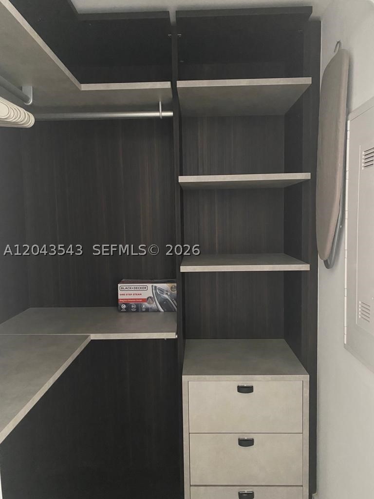 121 NE 34th St #1703, Miami FL 33137