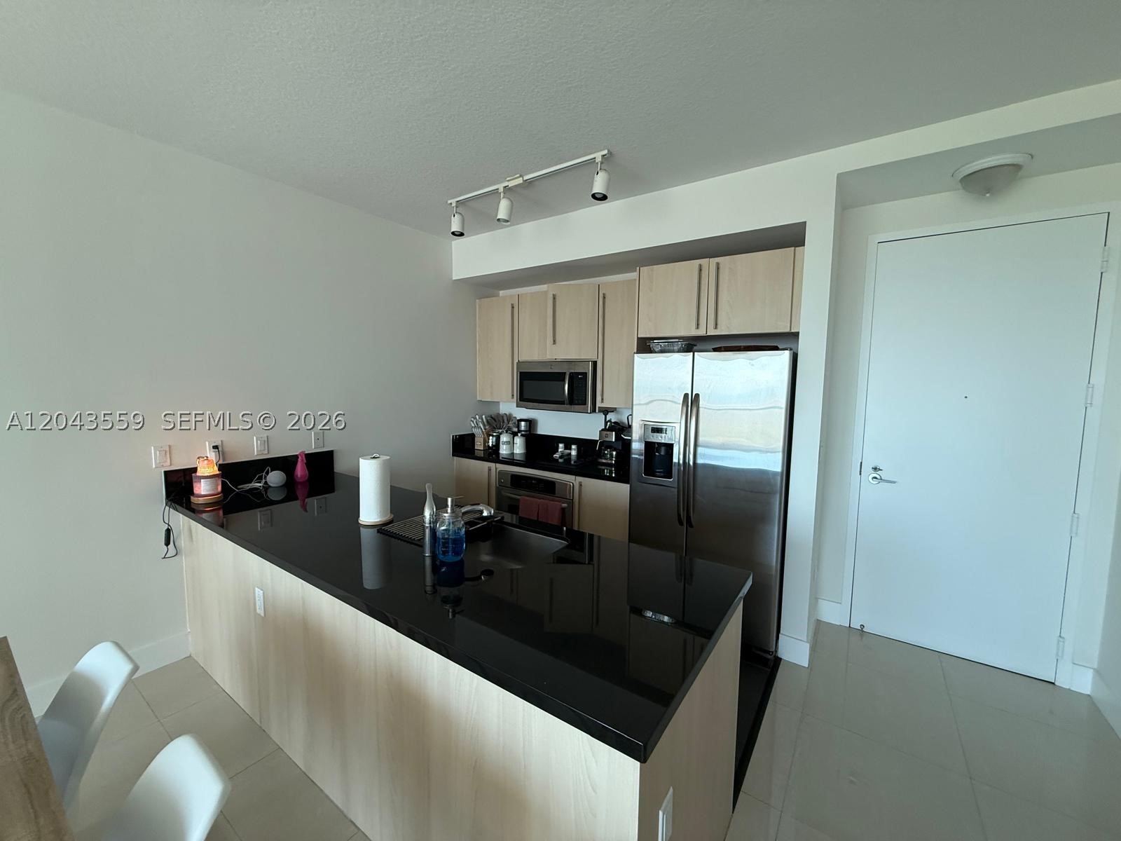 79 SW 12th St #3702-S, Miami FL 33130