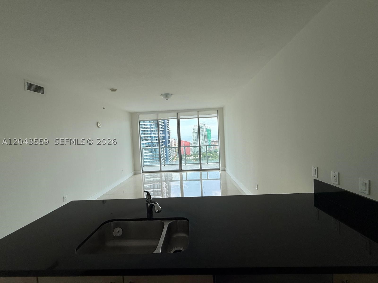 79 SW 12th St #3702-S, Miami FL 33130