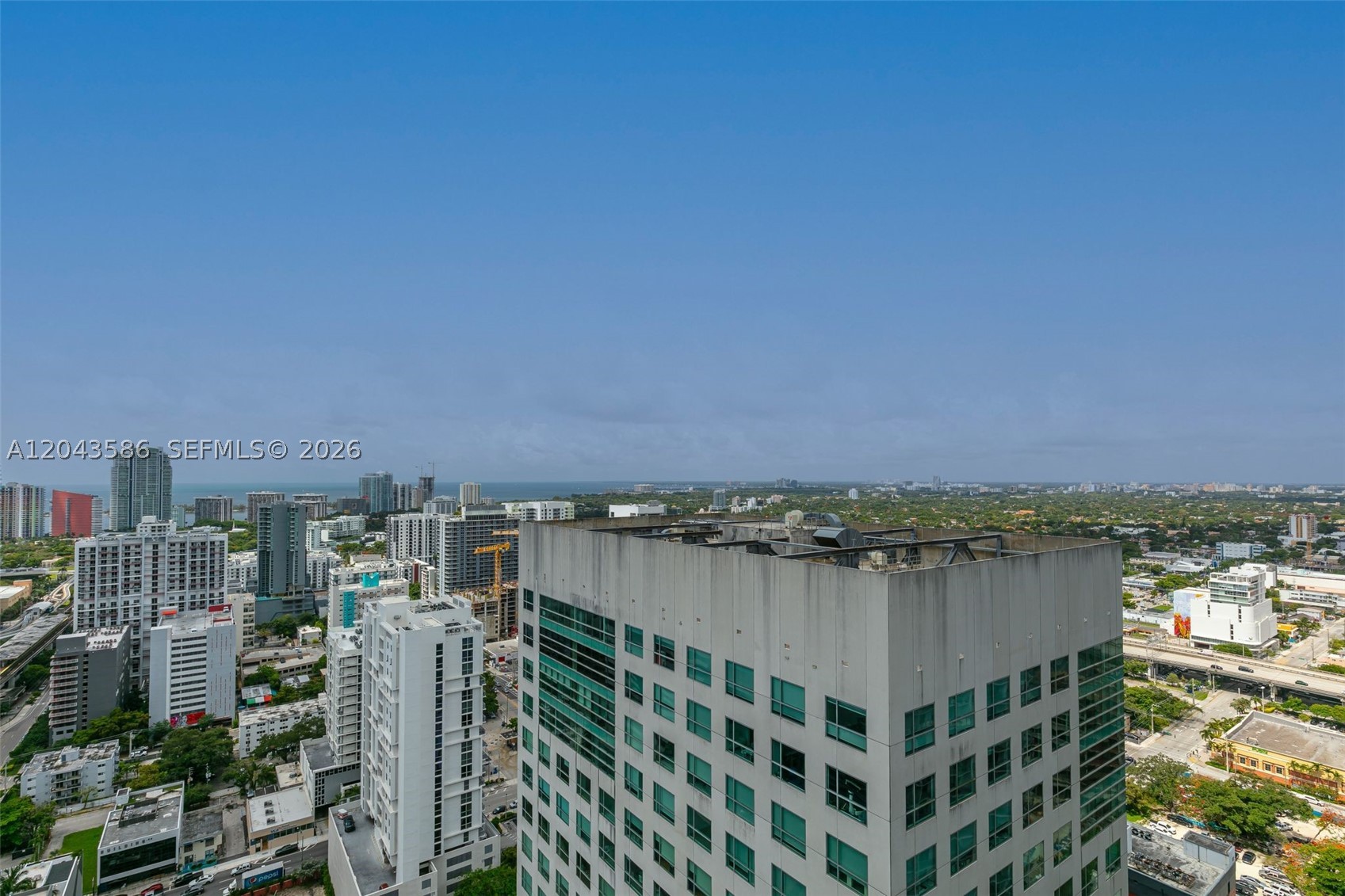 690 SW 1st Ct #PHII17, Miami FL 33130