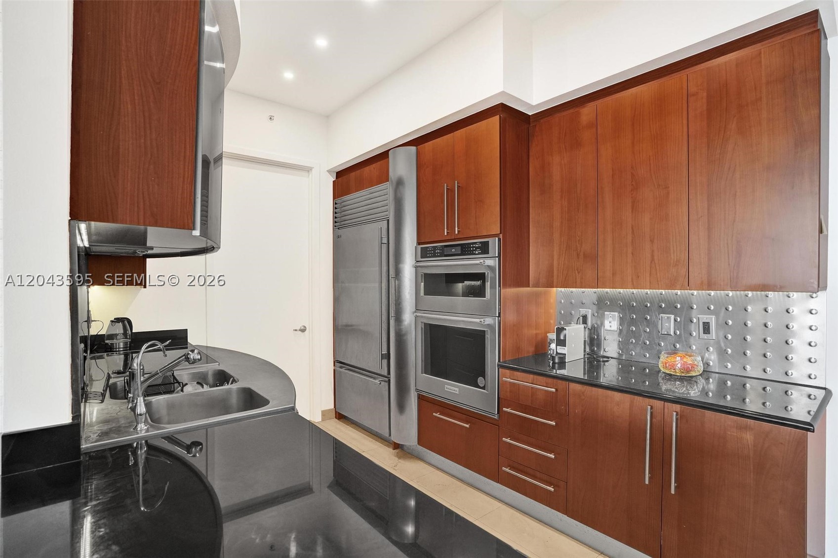 18101 Collins Ave #1607, Sunny Isles Beach FL 33160